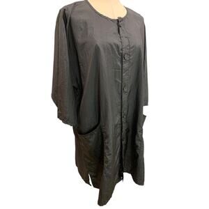One Size Andre Hair Styling Smock for Clients Button Up Black Style 9204